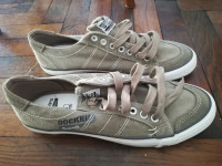 superge Dockers