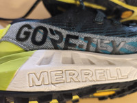 tekaški čevlji Merrell agility peak, št.41, goretex