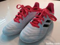 Adidas Predator čevlji 31,5