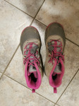Dekliški pohodni čevlji Merrell številka 34