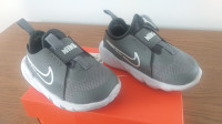 Nike Flex Runner 2 (TDV) otroški športni copati (št. 21 / 13 cm)