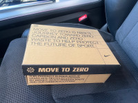 NIKE • kot novi• št 28.5 • ORIGINAL• ptuj ali PTT