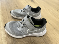 Nike superge, 28.5, sivi