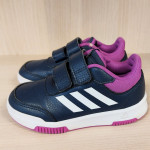 Otroška športna obutev Adidas, velikost 28,5