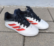 Otroški nogometni čevlji  ADIDAS št 31