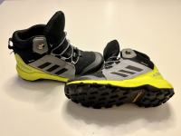 Otroški pohodni čevlji adidas TERREX MID GTX K št. 31,5 (Gore-Tex)