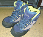 Pohodni čevlji Alpina št.38