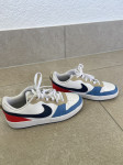 Superge Nike