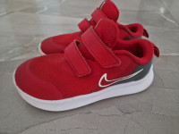 Superge Nike, vel. 27