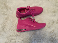 Gležnarji Scheckers Uno št 41, pink barve