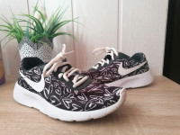 Nike dekliške copate 35