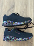 Prodam nove ž.čevlje Skechers Uno Loving Love št.39