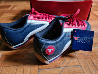 Novi športni čevlji WOOLF - 38