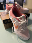 Suprge Nike Nike Downshifter 12 NN (GS), št.38