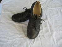 Novi usnjeni nizki ženski čevlji Alpina št.36 za 15 eur