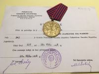 Medalja Zasluge za narod z potrdilom