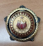 RED BRATSTVA IN ENOTNOSTI Z ZLATIM VENCEM.