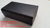Nerabljeno manjše črno ABS plastično ohišje za elektroniko (par kosov)