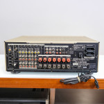 Sony es serija schampagne barva z daljinci