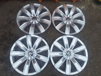 ORIGINAL okrasni pokrovi VW 17 col