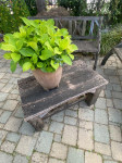 mizica dekorativna za vrt,unikat,4 noge,prodam031395000