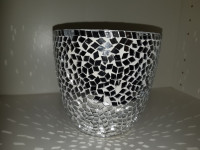 Okrasni cvetlični lončki 13 eur/5 kom