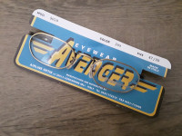 AVENGER FANTOVSKA KOREKCIJSKA OČALA - ZELO MODNA - UGODNO