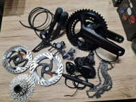 KUPIM grupo Shimano Di2 12 redno