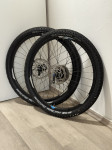 Set koles Giant XC-2