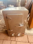Stara omarica retro sterilizator