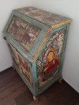 Unikatna skrinja / komoda - poslikana / religiozni motivi