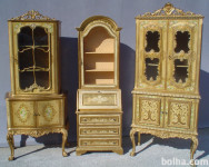ZLATA BENEŠKA VITRINA,BENEŠKI SEKRETER,STARINSKE VITRINE