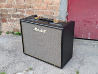 Marshall JCM 800 (combo 20W)