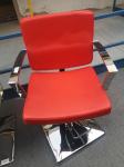 Rdeči frizerski stoli