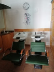 Prodamo frizersko opremo