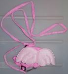 Oprsnica in povodec, lesena igrača ter keramična posoda za kunce