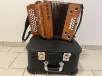 Prodam harmoniko Kapš C F B dur