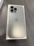 Apple iPhone 15 Pro Max 256 GB, barva Naravni titanij