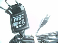 Polnilec za sony ericsson gsm telefone