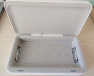 UV antibakterijski sterilizator in polnilna postaja