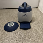 Podajalec priboljškov/briketov - za trening psov