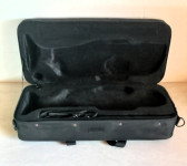 Prodam kovček, stojalo in čistilce za trobento