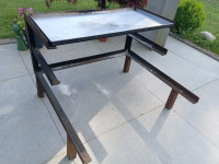 Železno stojalo in plošča za gril