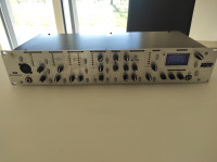 Mikrofonski predojačevalec - Focusrite Platinum Voicemaster Pro