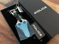 Obesek za ključe POLICE