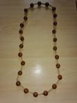 Ogrlica z lesenimi perlami