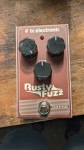 TC Electronic Dirty Fuzz Kitarski Efekt