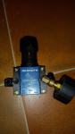 Regulator tlaka z manometrom