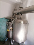 Uparjalnik destilator