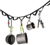 Vrv z zankami za obešanje opreme na kampiranju